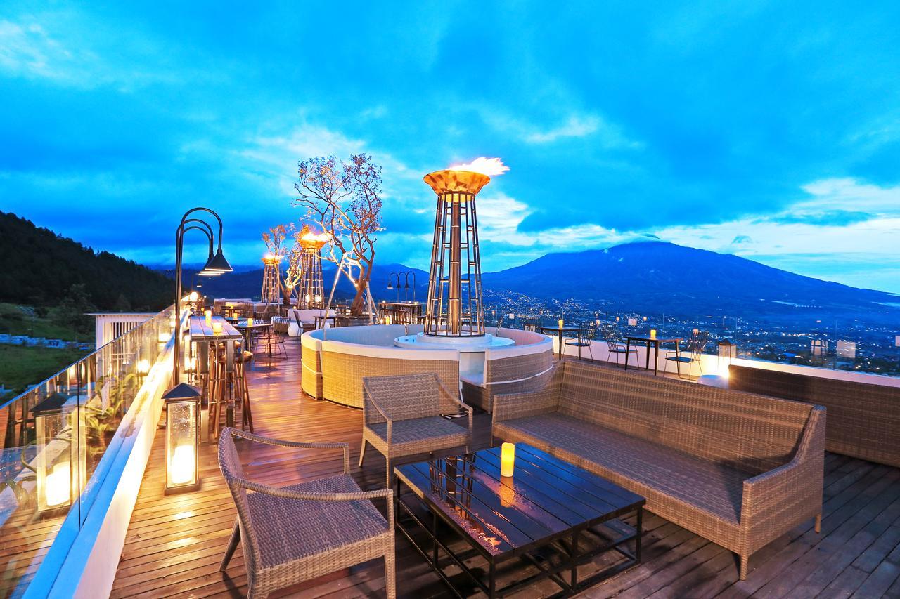 Amartahills Hotel And Resort Batu  Kültér fotó
